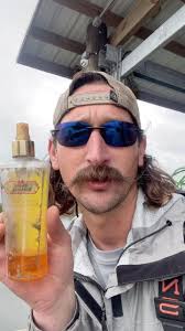 AMBER ROMANCE by VICTORIA’S SECRET = GNAT SEASON in LOUISIANA