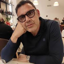 hello, I read this in the Live Data Page, but when I catch the data posting  to my custom URL in DB I have totally different. Can someone explain me,  please? Thanks