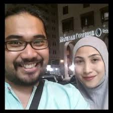 Rozlinawaty ismail atau lebih dikenali sebagai ozlyn baca: Biodata Johan Raja Lawak Pelawak Versatil Popular Azhan Co