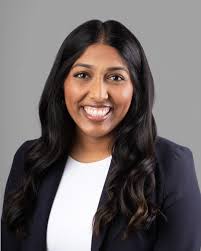 It's a match! Congrats to students Niru Ancha & Sofia Gereta, who matched  into urology residency at @utswmed yesterday, as well as Maya Eldin, who  matched into urologic surgery at @mainemedicalcenter. Join