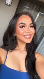 Lindsey Gooch's Instagram, Twitter & Facebook