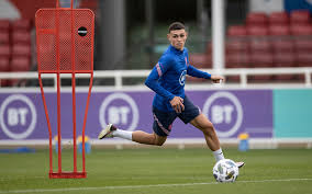 Phil foden (philip foden, born 28 may 2000) is a british footballer who plays as a central attacking midfielder for british club manchester city. Phil Foden Says Nothing Fazes England Youngsters As He Targets Senior Success