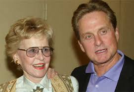 Morre a mãe de Michael Douglas, a atriz Diana Douglas