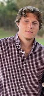 Deon Wolfe's Instagram, Twitter & Facebook