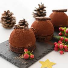 Schokomousse Tortchen Mit Fullung Rezept Schokomousse Torte Schokomousse Dessert Weihnachten