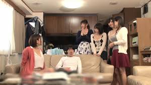 HUNTA-467 - The Kind And Gentle Mamas In My Neighborhood - EPORNER