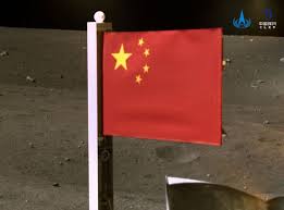 Una dintre numeroasele imagini de stoc gratuite extraordinare de la pexels. China Devine A Doua È›arÄƒ Din Lume Care IÈ™i PlanteazÄƒ Steagul Pe LunÄƒ Foto