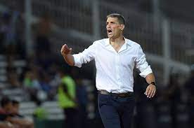 Perfil de juan pablo vojvoda), páginas de equipos (ej.: Union La Calera Oficializo La Llegada Del Tecnico Juan Pablo Vojvoda Para El 2020