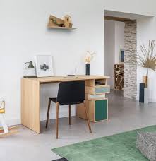 Société de menuiserie générale et fabrication de porte en bois. Un Bureau En Bois Massif Design Le Bureau Empil Drugeot Manufacture