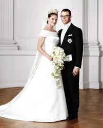 So führe ihre schwester prinzessin victoria in der wertung haushoch. Neue Hochzeitsfotos Prinzessin Victoria Feiert 10 Jubilaum Promiflash De