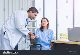 Doctor Check Up Pregnant Patient Pulse Pressure By Hands At Hospital Or Medical Clinic Health Care And Medical Concept Ad In 2020 Pulse Pressure Checkup Pregnant