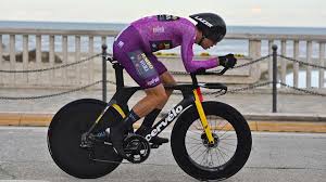 Well, wout's son was an awaited person for his fans and followers because wout and his wife sarah never missed giving any updates to people regarding their upcoming boy. Radsport Watt Monster Bei Mailand Sanremo