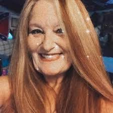 Julia Waldrop's Instagram, Twitter & Facebook