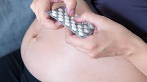 Laut mutterschaftsrichtlinien soll die schwangere nicht nur in ausreichendem maße ärztlich untersucht, sondern auch beraten werden. Lastige Pollenzeit Warum Schwangere Allergien Am Besten Ohne Arzneien Bekampfen Augsburger Allgemeine