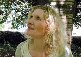 Beds, borders and Betjeman A historian gets himself back to the gardens  Together in pain Two neuroscientists discuss sensation,