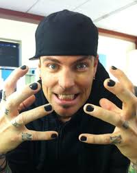 De hecho es un color que podemos ver muy habitual en los diseños de uñas para otoño. Guy Mckinney Guymckinneyh0o Men Nail Polish Mens Nails Black Nails