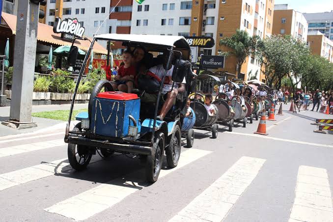 Rua do Lazer une moradores, lideranças e autoridades no Guará, mas artistas  não participam – Blog do Amarildo
