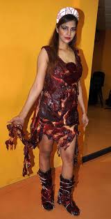 Quite possibly lady gaga's biggest statement of all, the star wore a dress and headpiece made entirely of beef to the 2010 video music awards. Tanisha Singh Apes Lady Gaga With Meat Dress Entertainment Emirates24 7