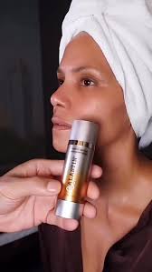 @halleberry for #MetGala2025 🌟💫✨⭐️., 👗 @iamlindsayflores assisted by  @ashleyafriyie , 💇🏻‍♀️ @saratess , 💄 @hungvanngo assisted by  @jianlumakeup using @alastinskincare , Here is the products breakdown, ...