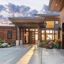 Dark brown, like black, tends to fade into the shadows. 75 Beautiful Modern One Story Exterior Home Pictures Ideas July 2021 Houzz