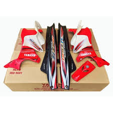Yamaha 125zr asal malaysia dengan kondisi nos terjual 85.000 ringgit atau sekitar rp 303 juta kepada pembeli vietnam. Yamaha 125z 125zr 100 Original Hly Cover Set Merah Robot Shopee Malaysia