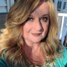 Marylou Murphy's Instagram, Twitter & Facebook