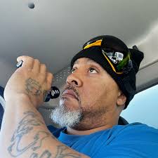 Army wife strips bare in a battle to save her husband http://trib.al/hBHW5y