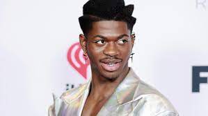 In the latest move of what's so far been a flawless rollout cementing him as a big hitter in the music industry, lil nas posted a whole . 3ls2oipqsxzyqm