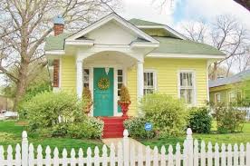 Komposisi warna rumah yang pas akan membuat rumahmu tampil cantik. Tips Dan Trik Memilih Warna Cat Eksterior Rumah Lancang Kuning