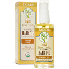 This explains the ability of jojoba oil to give your hair a beautiful shiny appearance. Jojoba Oil For Hair Benefit Uses Best To Buy 2021 The Expert Guide To Using Jojoba Oil In Your Hair