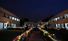 Fees structure of faculty of law, university of delhi. Top 10 Hostels In Delhi University Collegedekho