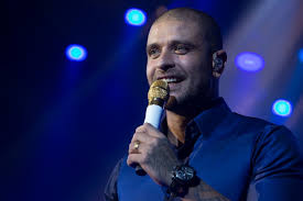 For primary use with football manager 2020. Diogo Nogueira Retrocede Em Album Ao Vivo Em Que Volta A Soar Como Crooner Blog Do Mauro Ferreira G1