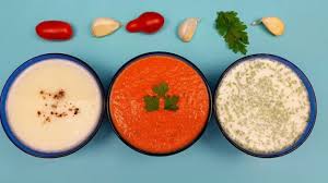 Ingrediente pentru mujdei cu iaurt si frunze de ceapa verde. Mujdei De Usturoi Simplu Cu Smantana Cu Rosii Si Ardei Copt Youtube