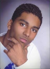 Daisy Hinton's Instagram, Twitter & Facebook