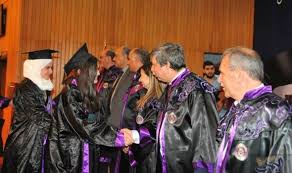 كلية الهندسة المعمارية في جامعة دمشق تحتفل بتخريج 220 من طلابها Academics Academic Dress