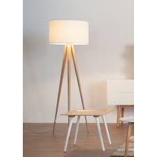 Stehleuchte Tripod Wood Sorgt Fur Mehr Licht In Jedem Raum Home24 Wohnzimmer Stil Bett Lichter Wohnung Frankfurt