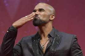 Shemar moore, acteur né en 1970, a débuté sa carrière en 1994 dans la série les feux de l'amour. Mort De Kristoff St John L Hommage Dechirant De Son Frere Shemar Moore