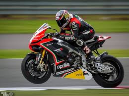 Max Biaggi By Robert King 500px Bike Racers Racing Bikes Aprilia