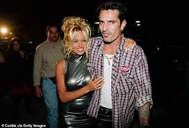 Tommy lee impulsively married pamela anderson on feb. Pova81lronexlm