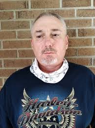 Leonard Smallwood's Instagram, Twitter & Facebook