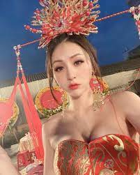 爆乳楊冪禮生「原形真實」樣貌首曝光