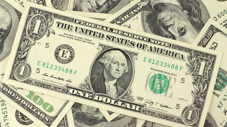 سعر الدولار الأمريكي خلال تعاملات اليوم السبت 10 أكتوبر 2026