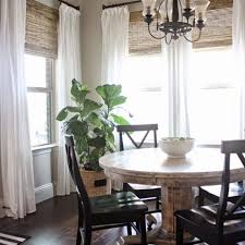 Living room curtains—much like works of art—make a home look finished; Dining Room Curtain Ideas Hmdcrtn