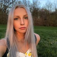 Karli Brown (karlibrown)