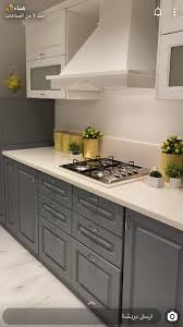Pin By زينه On أفكار تصميم مدرسيه مطبخ اثاث Kitchen Remodel Small Kitchen Design Kitchen Remodel