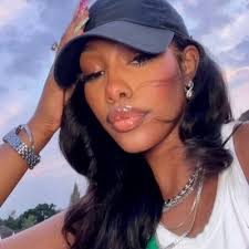 Amber Leming (@aleming1)