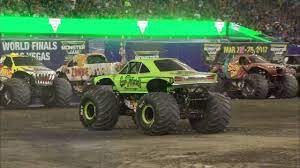 Gas Monkey Garage Full Freestyle From Monster Jam In Gillette Stadium Foxborough 2016 Youtube