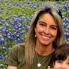 Danielle Braswell's Instagram, Twitter & Facebook