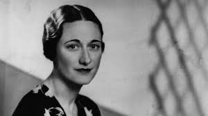 Harry standish inspected a lipstick and a gold compact. 5 Things You Might Not Know About Wallis Simpson Mental Floss