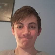 Aiden McIntyre (@_adn17_)